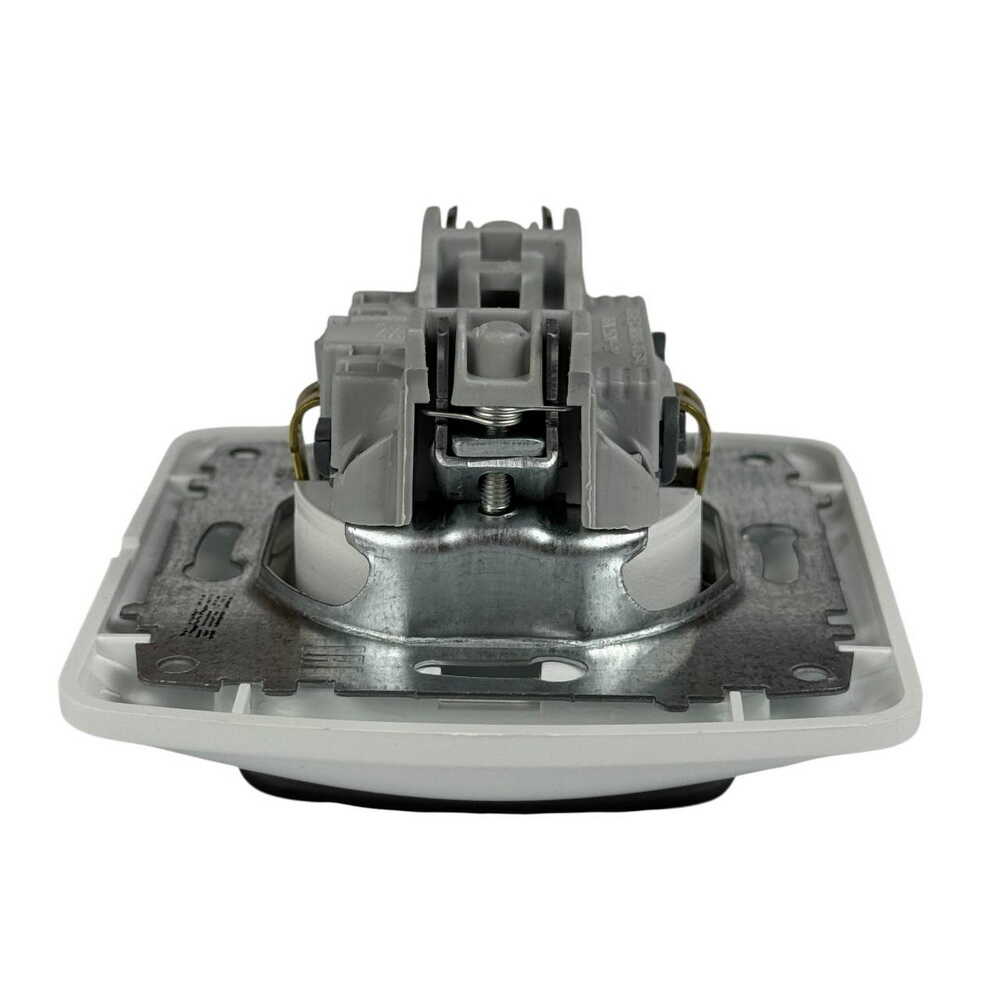 Розетка ELBI ZIRVE Fixline біла 1-на з заземленням з кришкою ( 501-010201-218 )